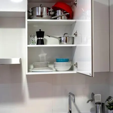 Precioso Estudio -centrico-garaje- Moderno-netflix Apartament